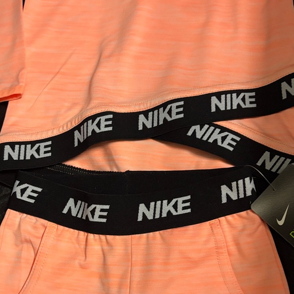 Nike Coral Toddler Outfit - Picture 9 of 10